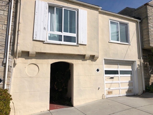 Primary Photo - 4514 Ulloa St