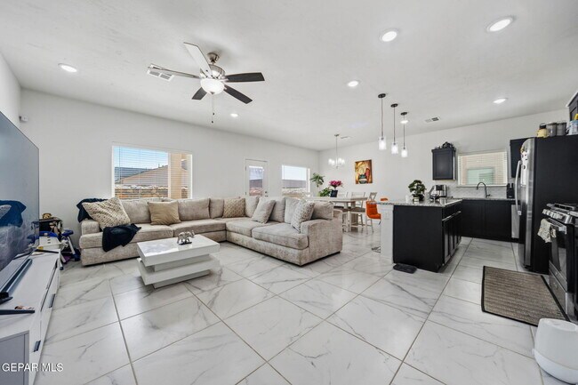 Foto del edificio - 14508 Brianna Leah Dr