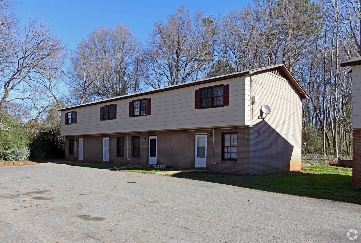 26082614 Hemphill St, Charlotte, NC 28208 Apartments in Charlotte