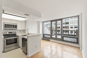 Building Photo - 701 Pennsylvania Ave NW