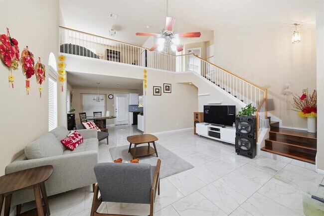 Foto del edificio - 532 Sweet Leaf Ln