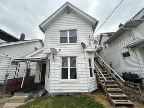 Building Photo - 417 Utah St