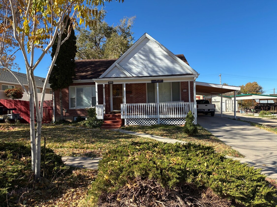 Primary Photo - Furnished Two Bedroom