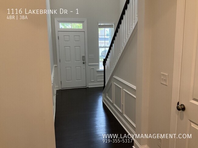Foto del edificio - 1116 Lakebrink Dr