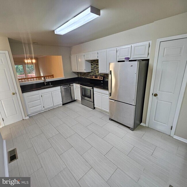 Building Photo - 1509 Templeton Pl