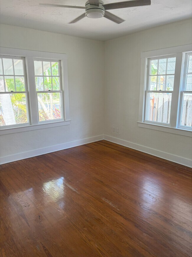 Foto del edificio - 331 Princeton Dr