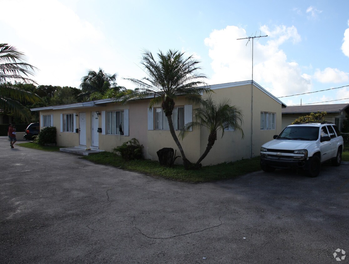 Foto del edificio - 14200-14210 SW 88th Ave