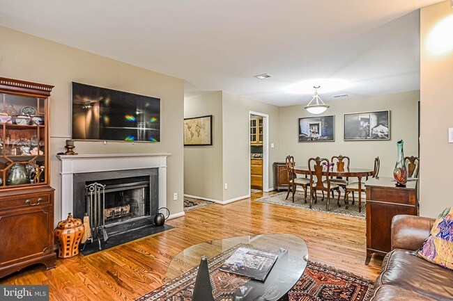Foto del edificio - 2813 Lee Oaks Ct