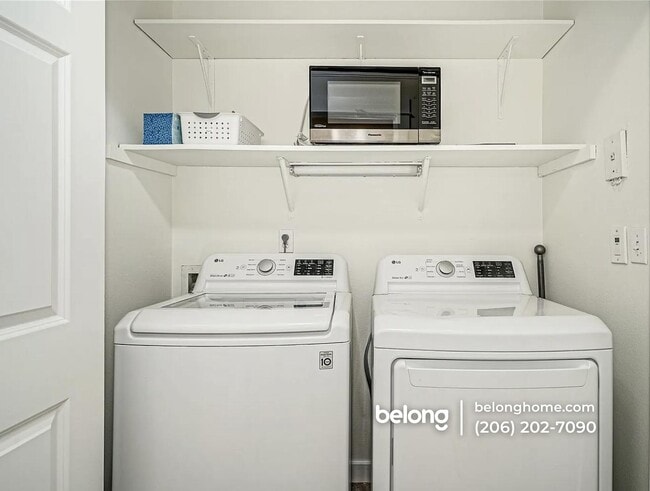 Foto del edificio - 25025 SE Klahanie Blvd