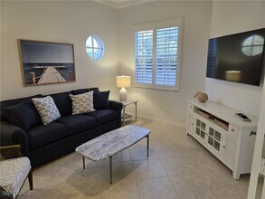 Building Photo - 5095 Yacht Harbor Dr