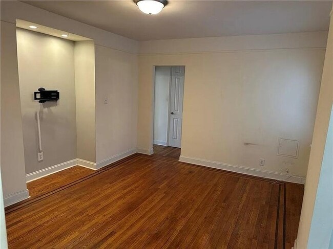 Building Photo - 130 Bay Ridge Pkwy