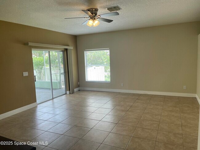 Building Photo - 4246 Mt Carmel Ln