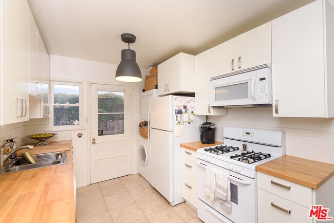 Foto del edificio - 11421 Burnham St