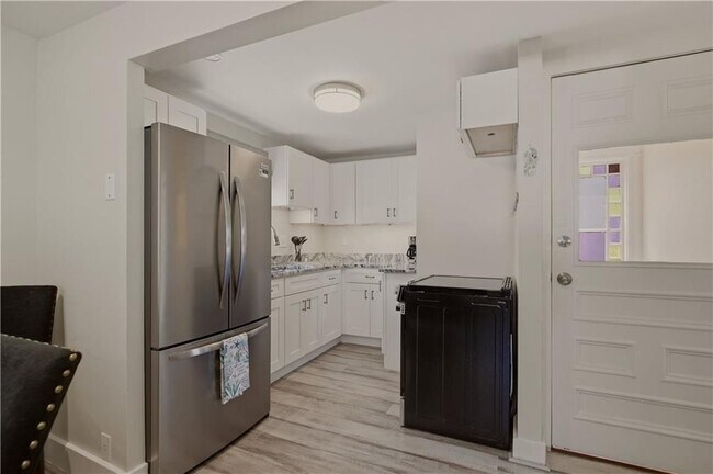 Foto del edificio - 629 Thames St