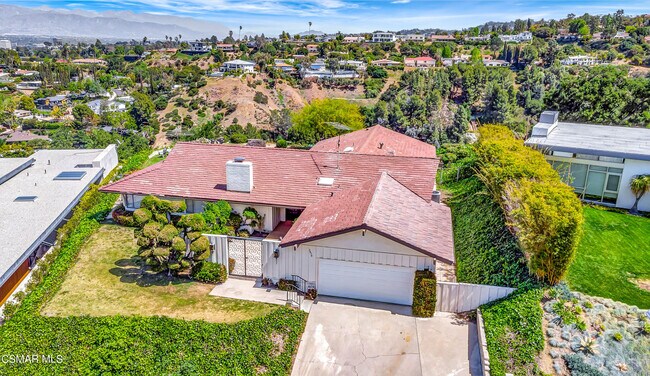 Foto del edificio - 3878 Encino Hills Pl