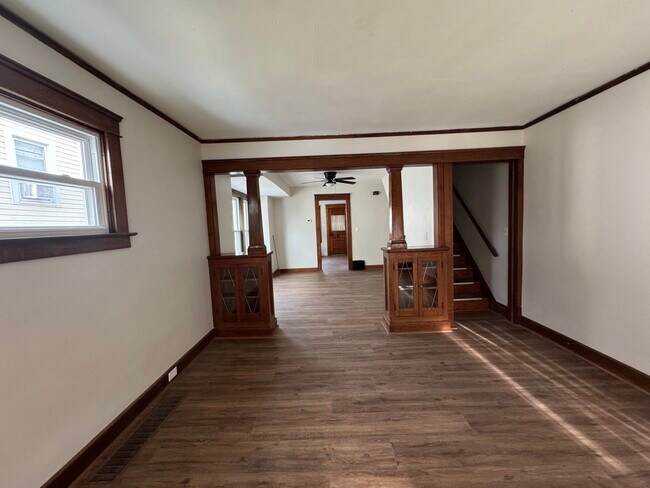 Foto del edificio - 35 Ellenwood Ave