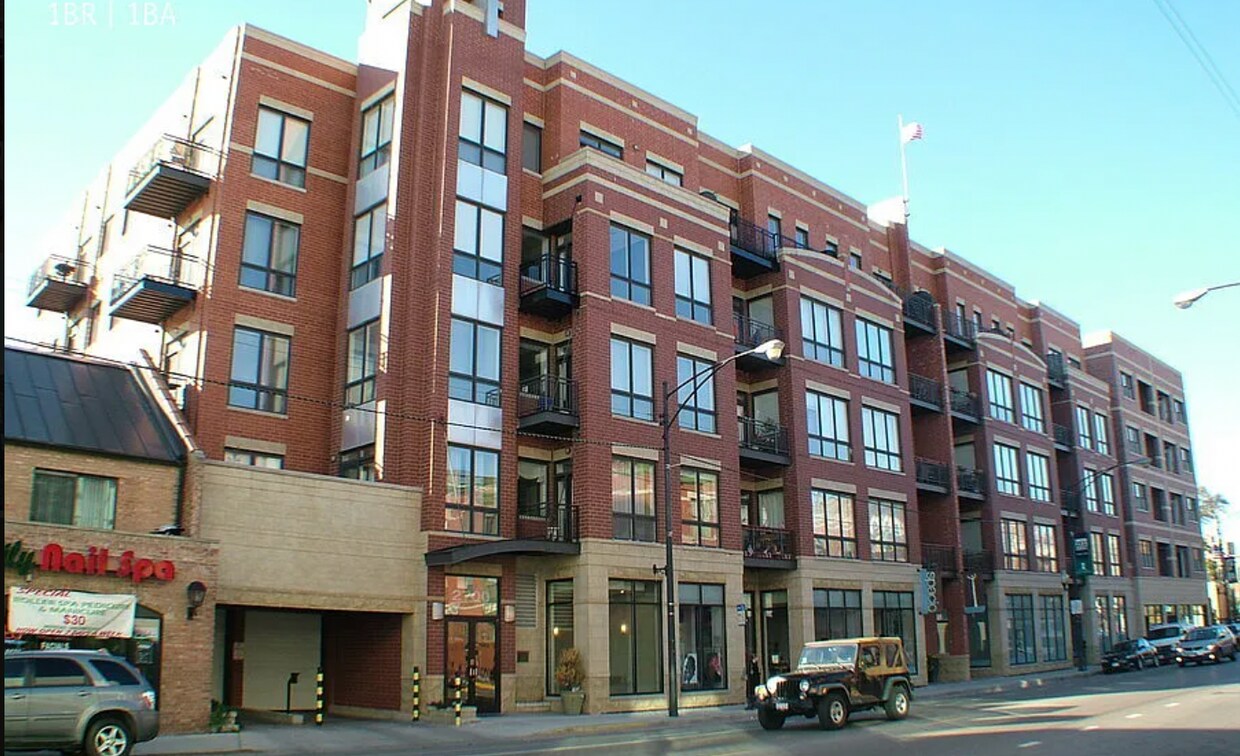 Primary Photo - 2700 N Halsted St
