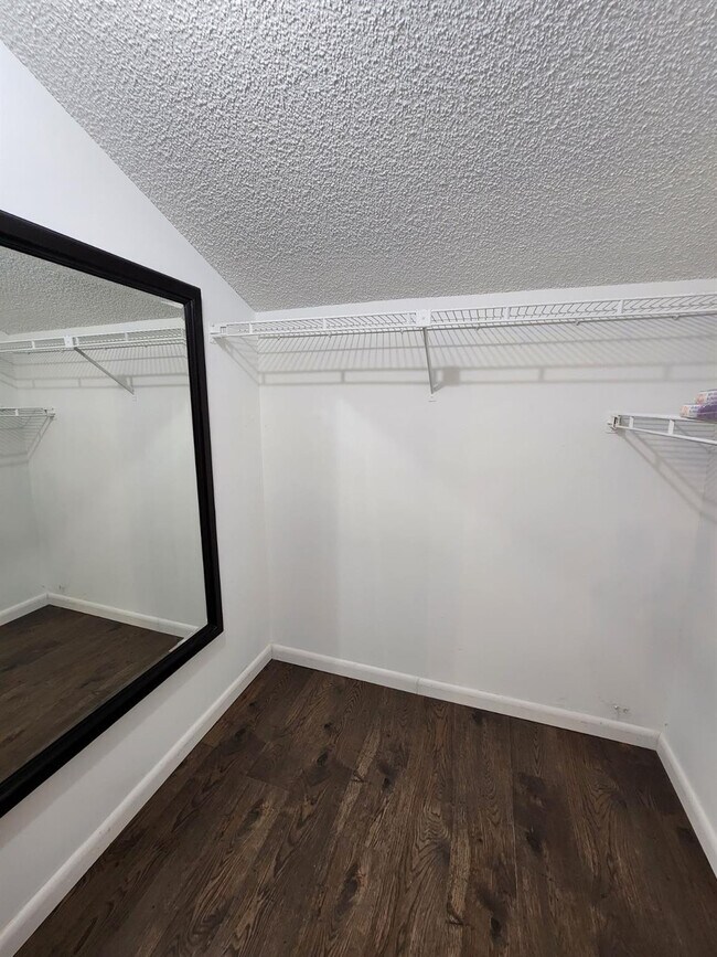 Foto del edificio - 2551 NW 56th Ave