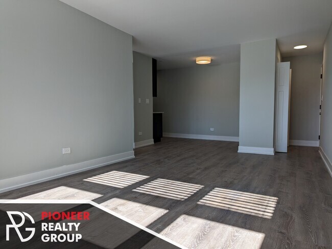 Foto del edificio - 417 W Barry Ave