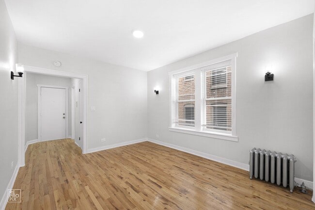 Foto del edificio - 4720 S Drexel Blvd Chicago, IL 60615