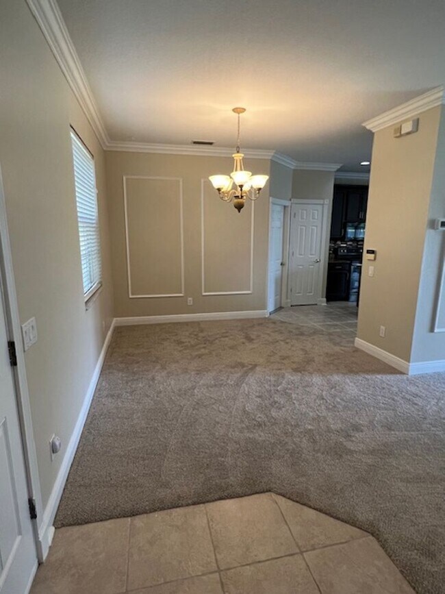 Foto del edificio - Country Chase