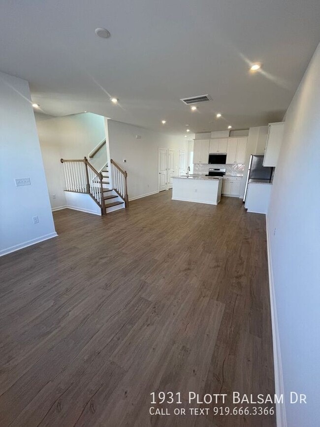 Foto del edificio - 1931 Plott Balsam Dr