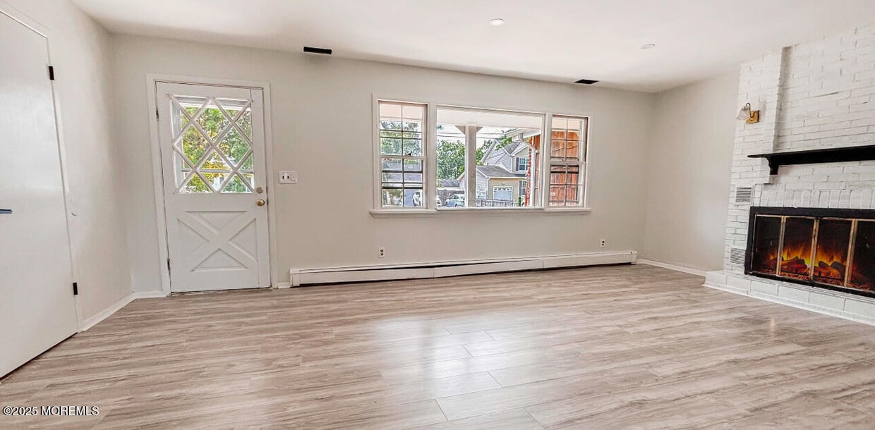 Foto del edificio - 1533 Eleventh Ave