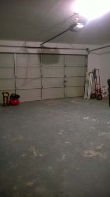 Building Photo - 5425 Stratfield Dr