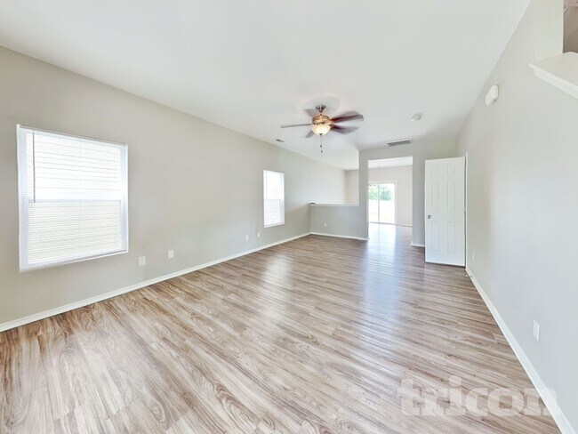 Foto del edificio - 969 Willow Creek Dr