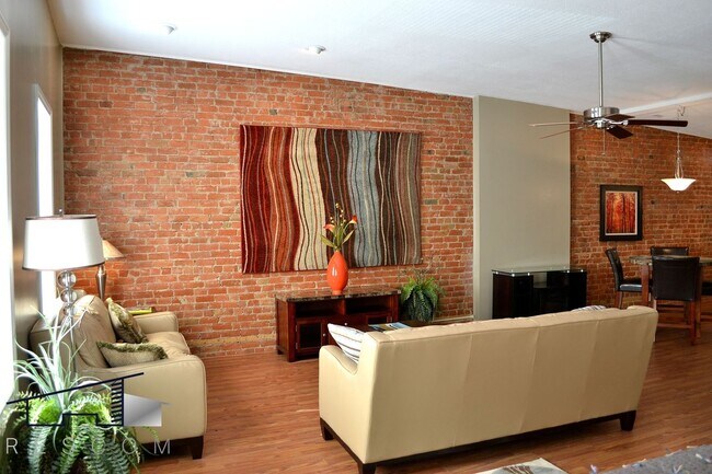 Foto del edificio - 274 1/2 25th Street, 1