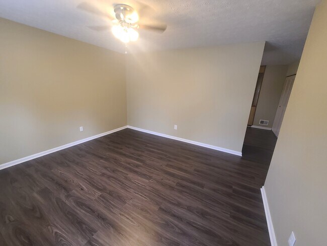 Foto del edificio - 4113 Glen Hill Manor Dr
