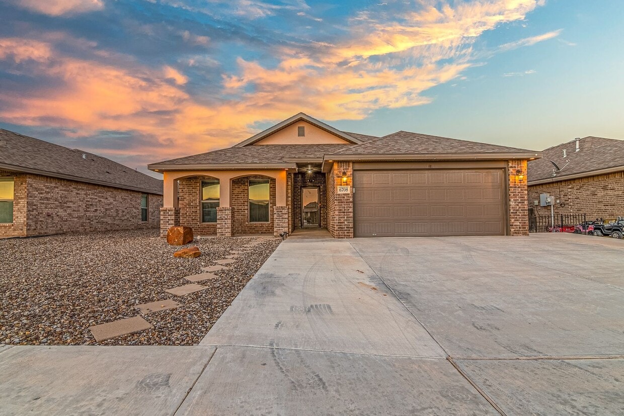 Foto principal - 6708 Brand Ln