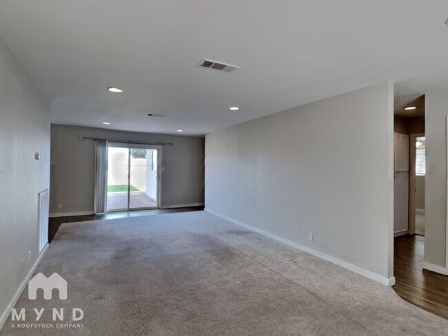 Foto del edificio - 1013 James Lovell St