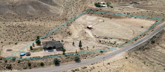 Building Photo - 9235 S Redwash Hwy