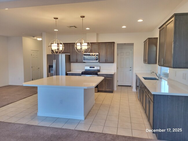 Building Photo - 5878 Aurora Gold Ave