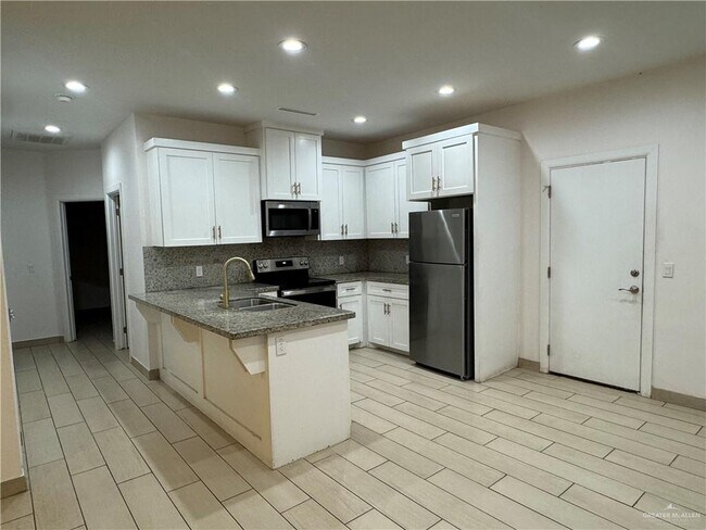 Building Photo - 12 Cari Nicole Ave