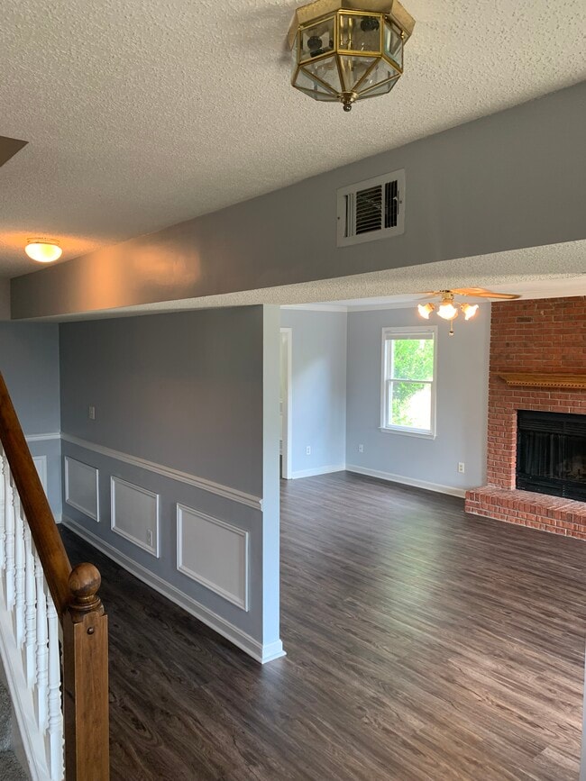 Building Photo - 107 Pheasant Ridge Dr