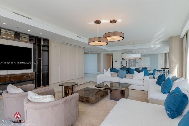 Foto del edificio - 17975 Collins Ave