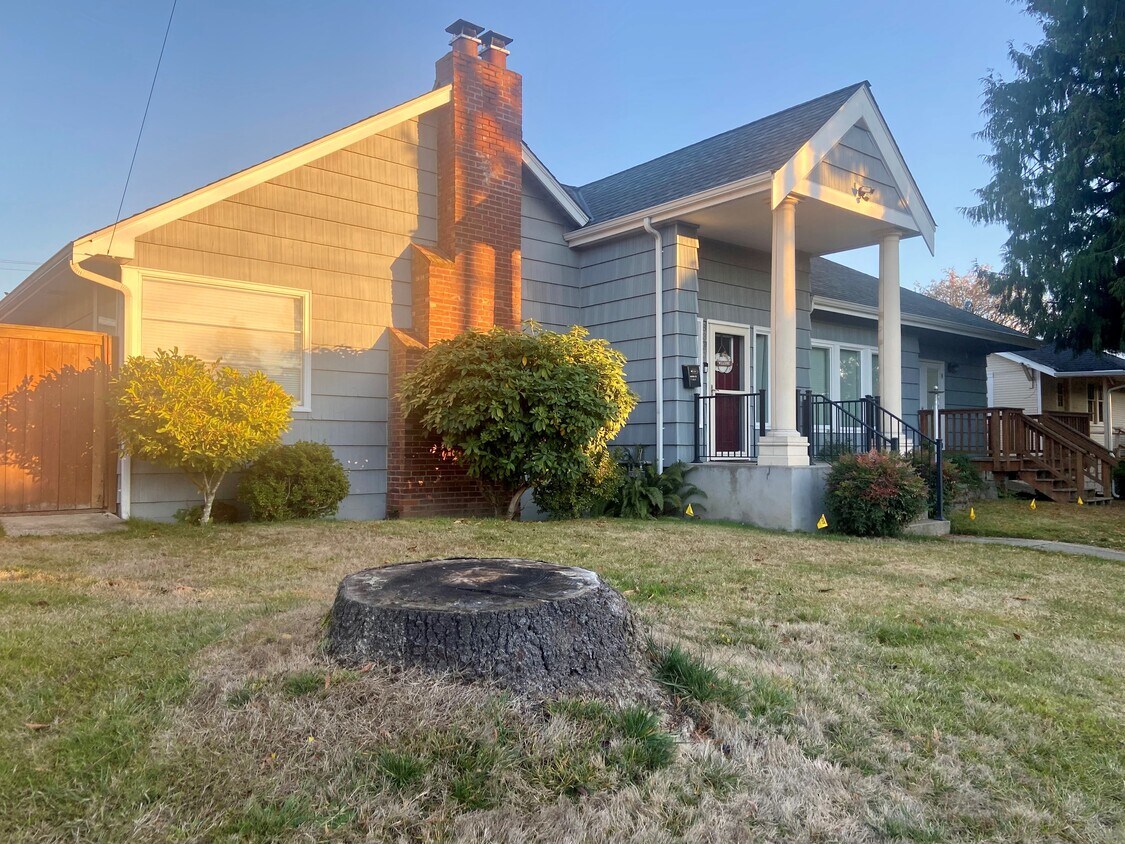 Primary Photo - 8330 26th Ave NW