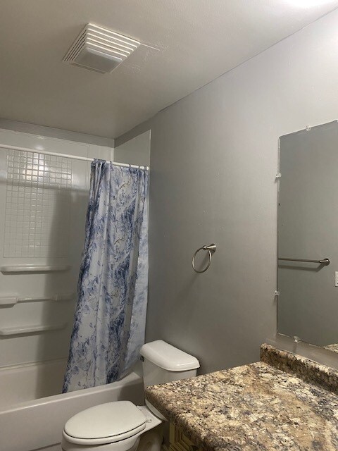 Building Photo - 1013 Charles St