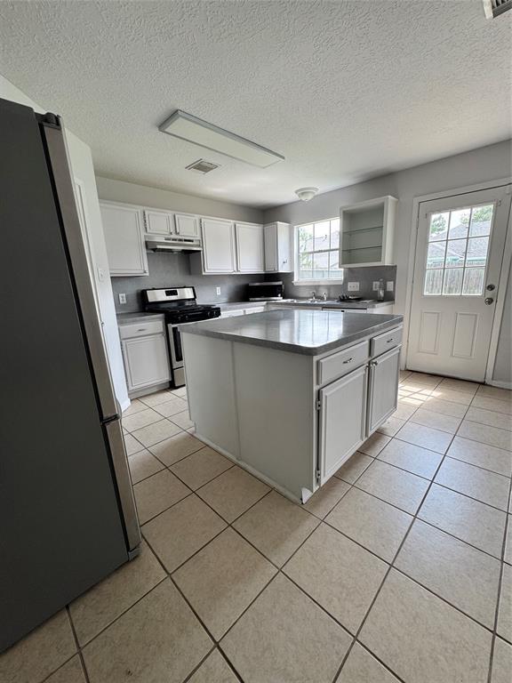 Foto del edificio - 18810 Timber Way Dr