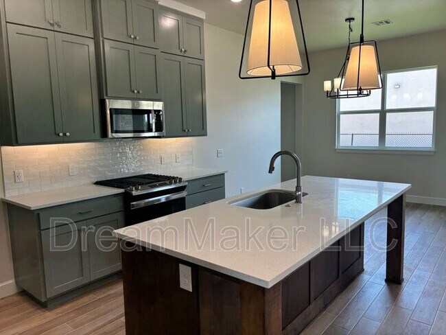 Foto del edificio - 3002 Hollow Crest Ln