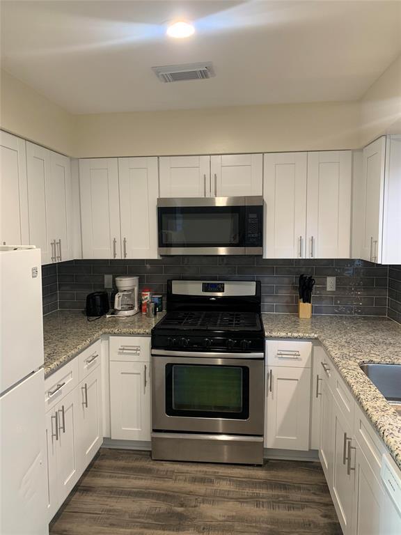 Building Photo - 4114 Alief Village Dr