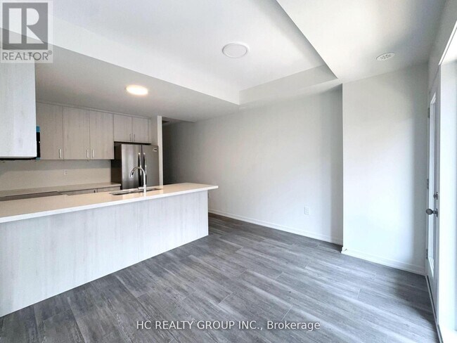 Building Photo - 88 Matawin Ln