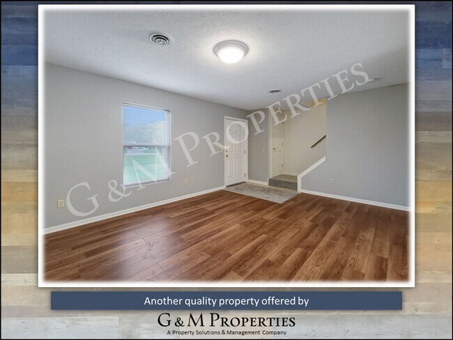 Building Photo - RF: 3130 Crestwood Dr