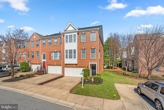 Building Photo - 9954 Fragrant Lilies Way