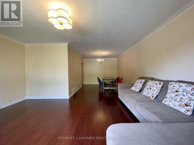Building Photo - 23 Beethoven Ct