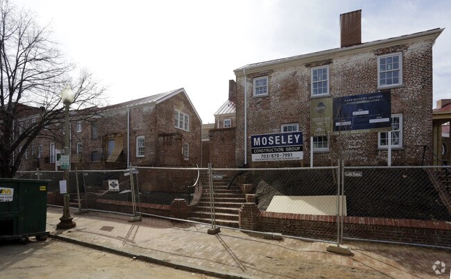 Building Photo - The Maples