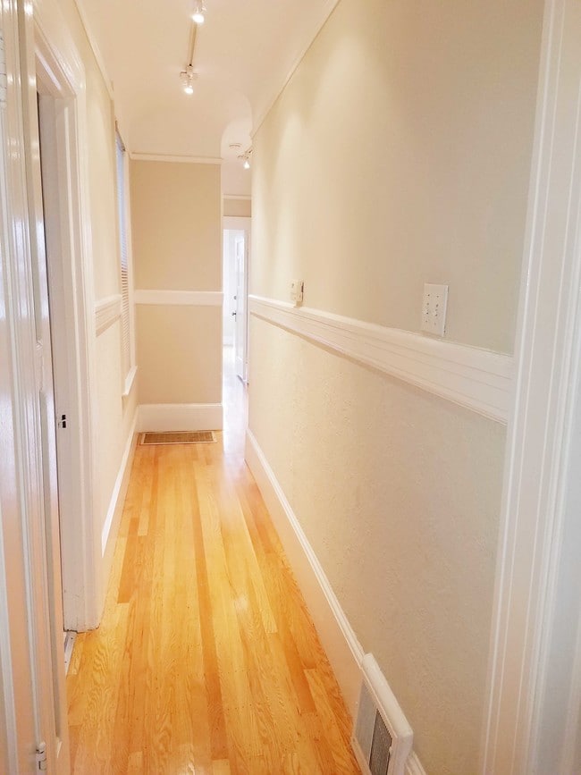 Foto del edificio - 218 Connecticut St