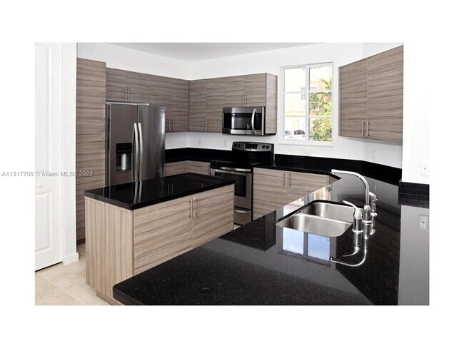 Foto del edificio - 2765 SW 81st Terrace